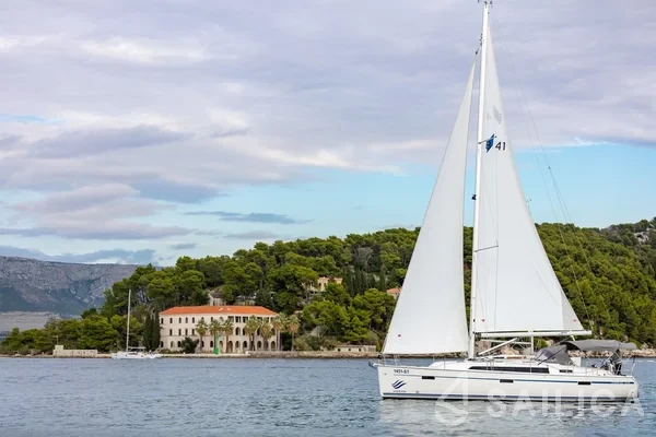 Bavaria 41 Cruiser - Yacht Charter Sailica