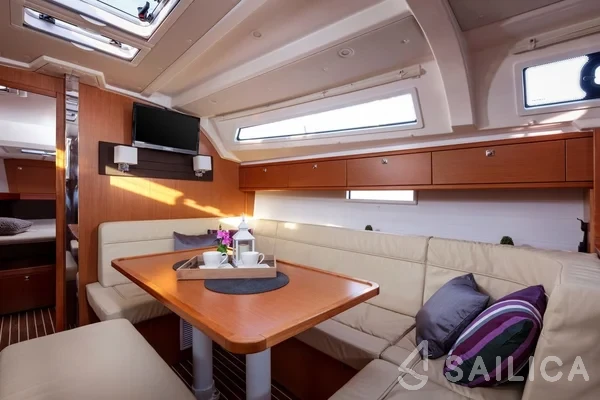 Bavaria 41 Cruiser - Yacht Charter Sailica
