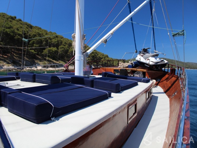 Gulet - Yacht Charter Sailica