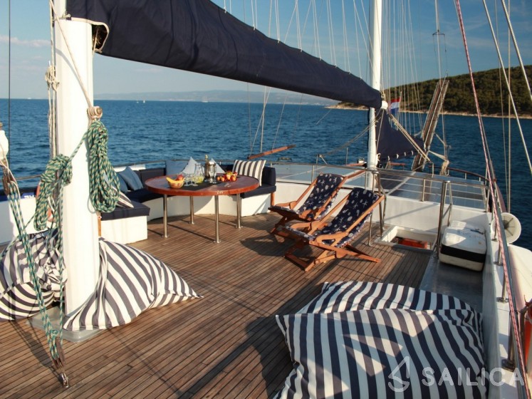 Gulet - Yacht Charter Sailica