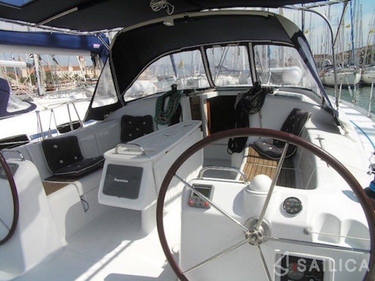 Cyclades 43.4 - Yacht Charter Sailica
