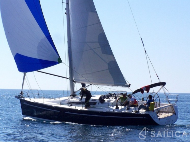 Elan 410 - Yacht Charter Sailica