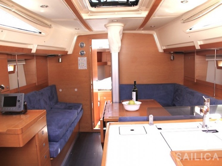 Elan 410 - Yacht Charter Sailica