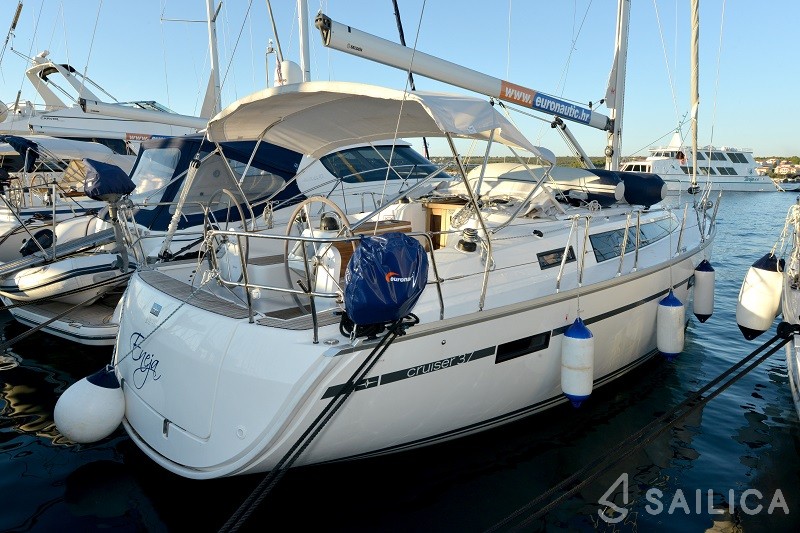 Bavaria Cruiser 37 - Yacht Charter Sailica