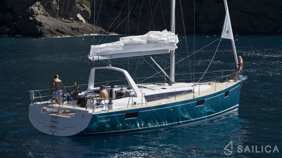 Oceanis 48 - Yacht Charter Sailica