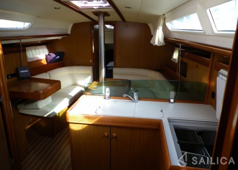Sun Odyssey 36i - Yacht Charter Sailica