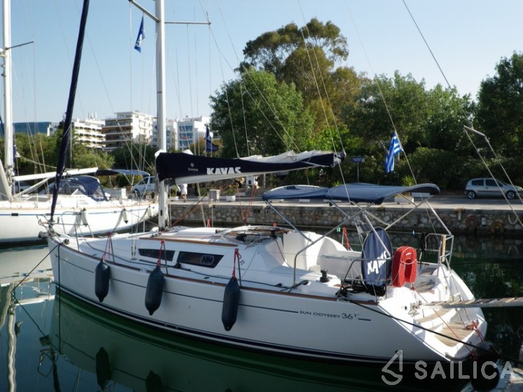 Sun Odyssey 36i - Yacht Charter Sailica
