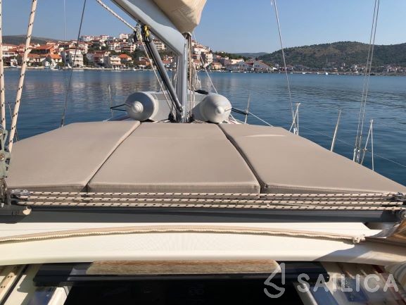 Dufour 410 GL - Yacht Charter Sailica