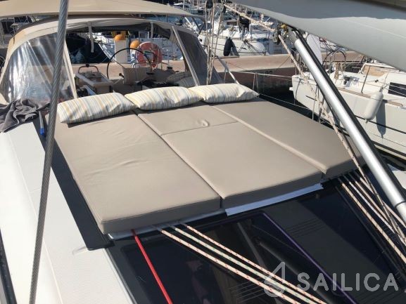 Dufour 410 GL - Yacht Charter Sailica