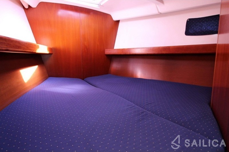 Oceanis 473 - Yacht Charter Sailica