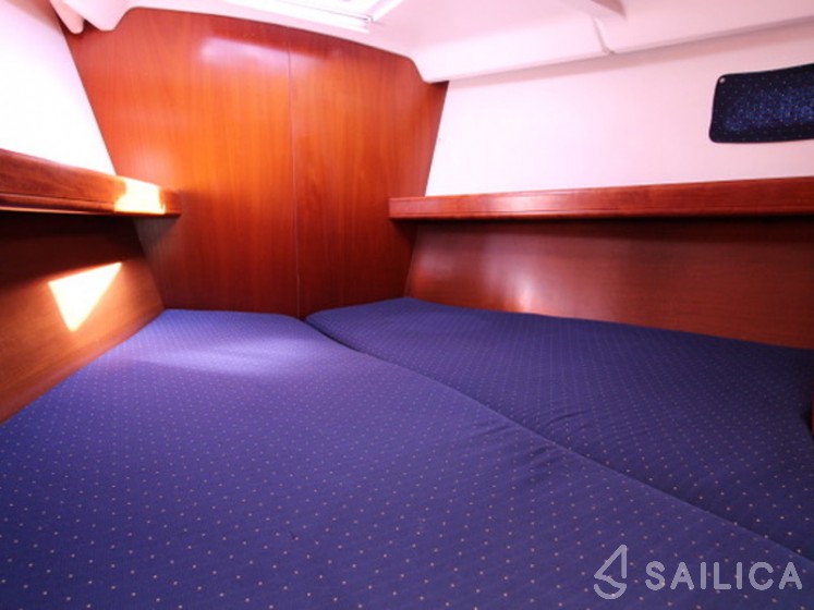 Oceanis 473 - Yacht Charter Sailica