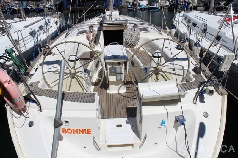 Bavaria 44 - Yacht Charter Sailica