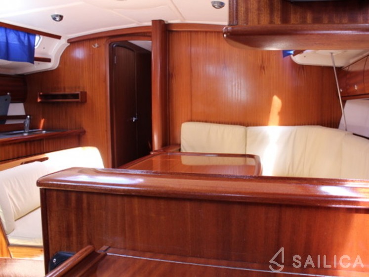Bavaria 44 - Yacht Charter Sailica