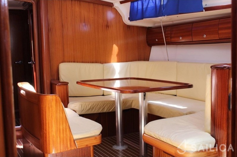 Bavaria 44 - Yacht Charter Sailica