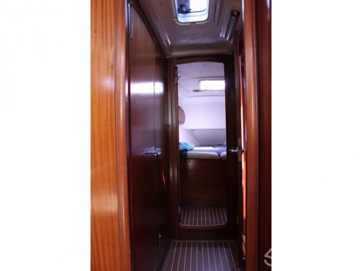 Bavaria 44 - Yacht Charter Sailica