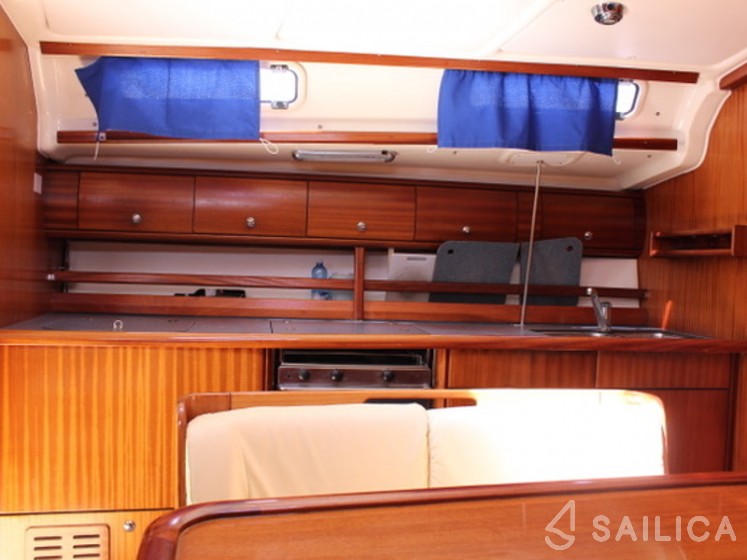 Bavaria 44 - Yacht Charter Sailica