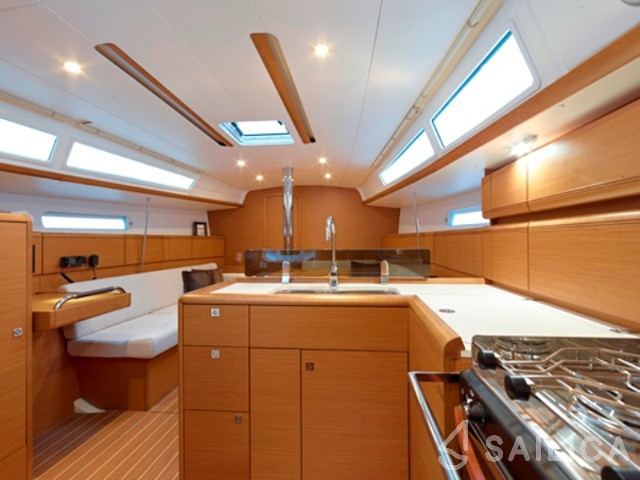 Sun Odyssey 379 - Yacht Charter Sailica