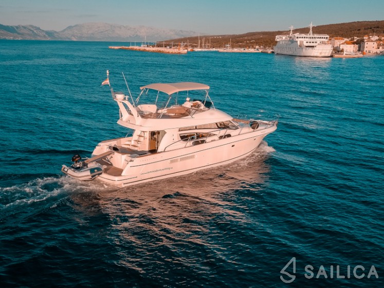 Prestige 46 Fly - Yacht Charter Sailica