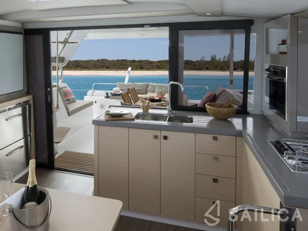 Lucia 40 - Yacht Charter Sailica