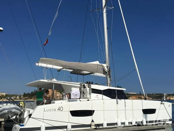 Lucia 40 - Yacht Charter Sailica