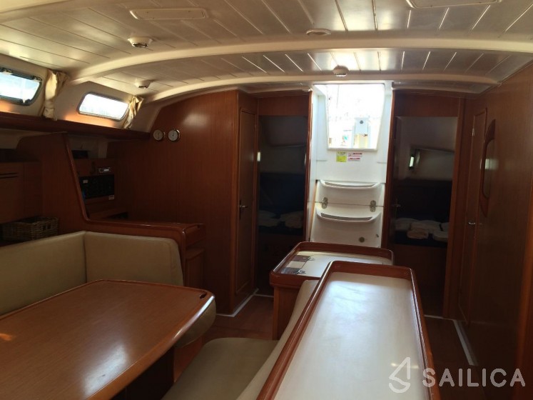 Cyclades 50.5 - Yacht Charter Sailica