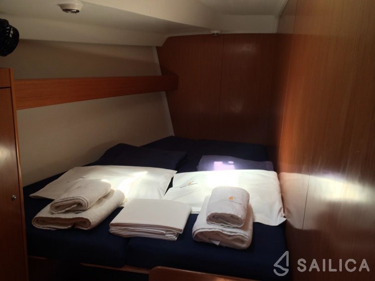 Cyclades 50.5 - Yacht Charter Sailica