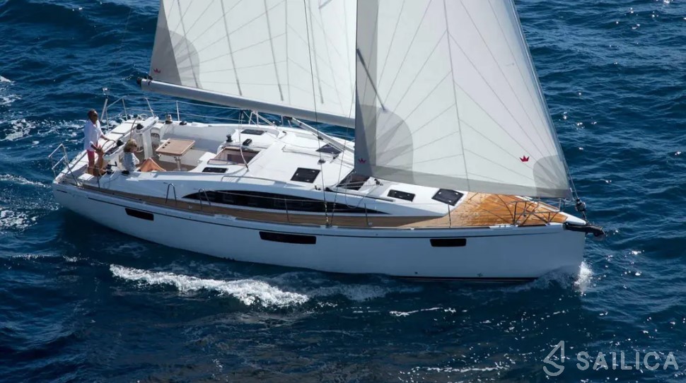 Bavaria Vision 42 - Yacht Charter Sailica