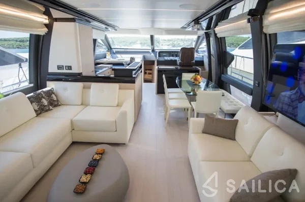 Azimut 72 - Yacht Charter Sailica