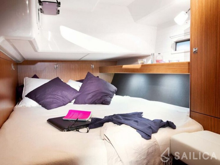 Bavaria 46 Cruiser - Yacht Charter Sailica