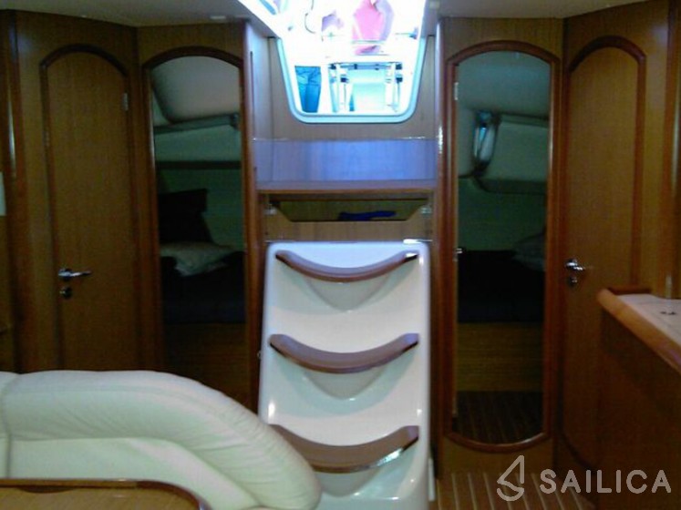 Sun Odyssey 45 - Yacht Charter Sailica