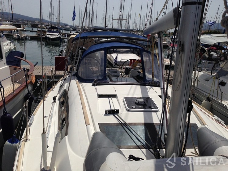 Oceanis 40 - Yacht Charter Sailica