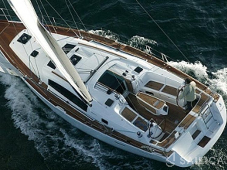 Oceanis 40 - Yacht Charter Sailica