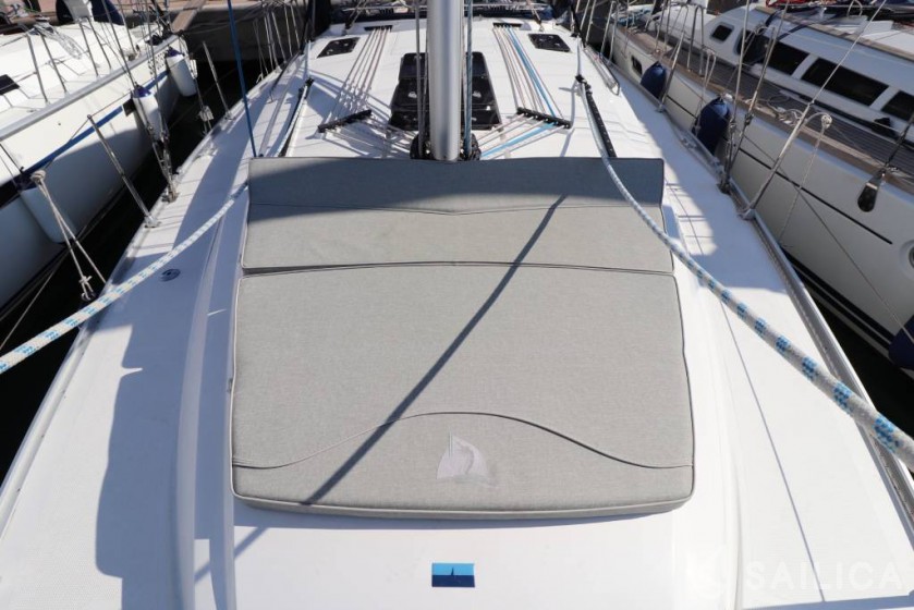 Bavaria Cruiser 41 - Yacht Charter Sailica