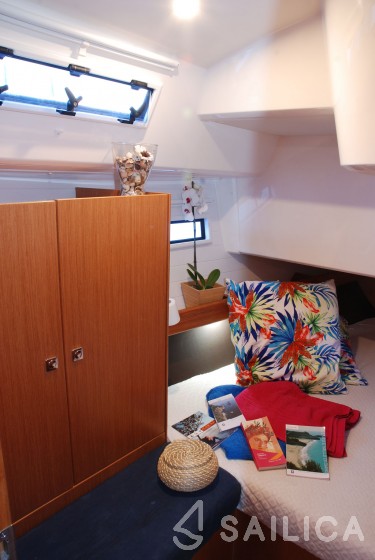 Bavaria Cruiser 41 - Yacht Charter Sailica