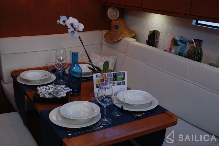 Bavaria Cruiser 41 - Yacht Charter Sailica