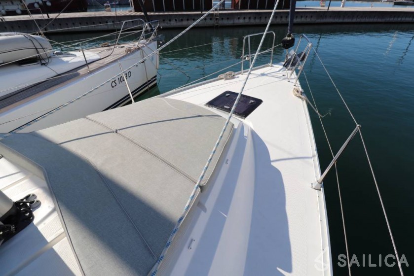 Bavaria Cruiser 41 - Yacht Charter Sailica