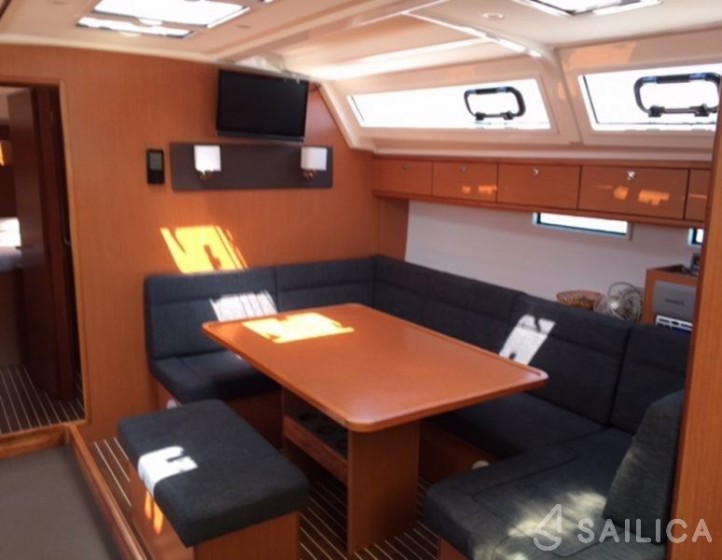 Bavaria 46 Cruiser - Yacht Charter Sailica