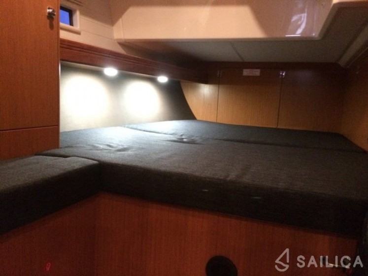 Bavaria 46 Cruiser - Yacht Charter Sailica
