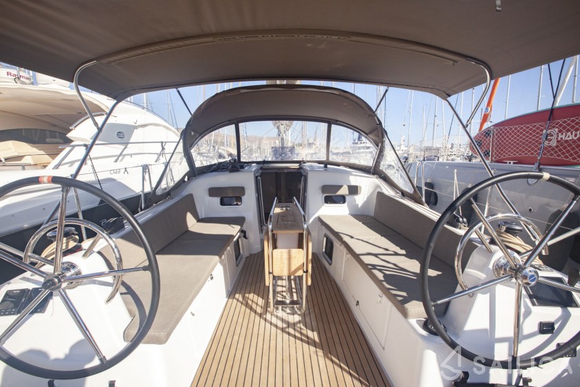 Sun Odyssey 380 - Yacht Charter Sailica