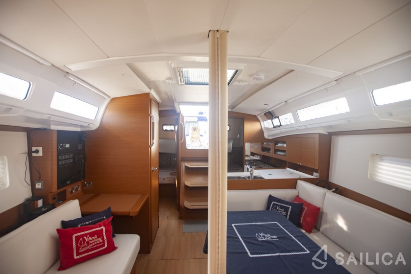 Sun Odyssey 380 - Yacht Charter Sailica