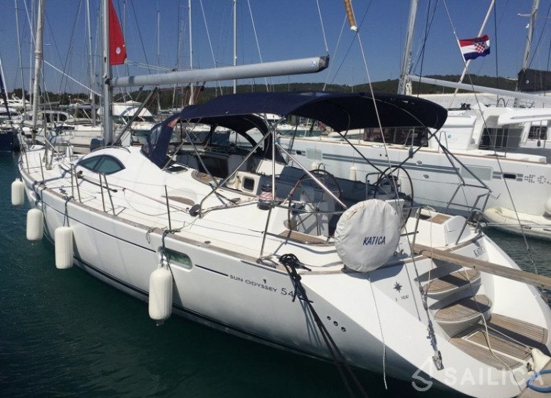 Sun Odyssey 54DS - Yacht Charter Sailica