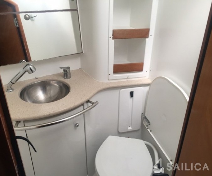Sun Odyssey 54DS - Yacht Charter Sailica