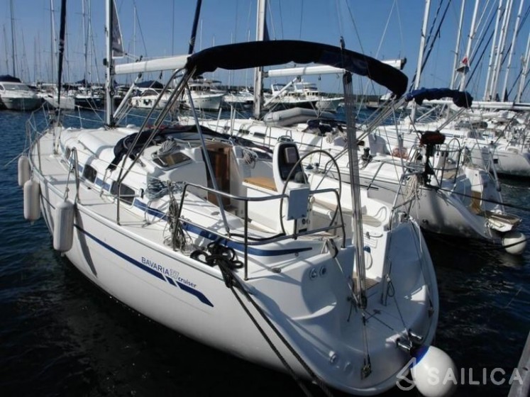 Bavaria 37 Cruiser - Yacht Charter Sailica