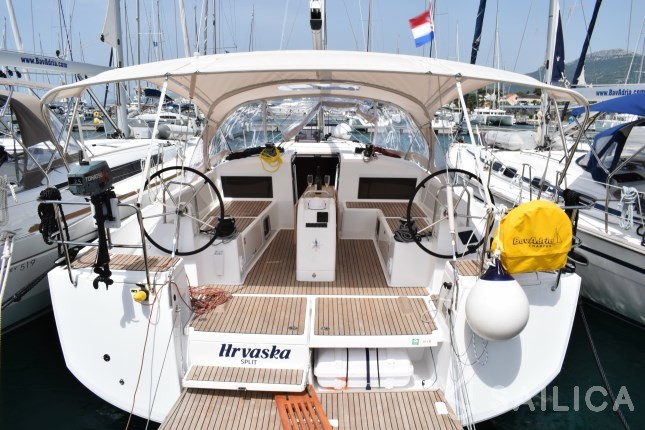 Sun Odyssey 490 - Yacht Charter Sailica