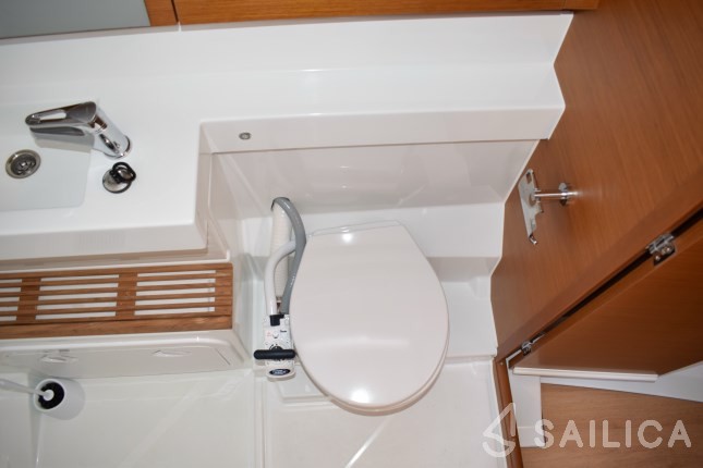 Sun Odyssey 490 - Yacht Charter Sailica