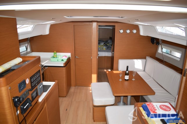 Sun Odyssey 490 - Yacht Charter Sailica