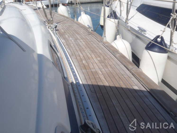 Bavaria 46 Cruiser - Yacht Charter Sailica