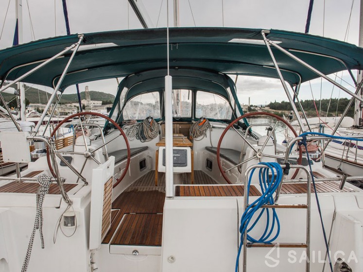Sun Odyssey 49i - Yacht Charter Sailica