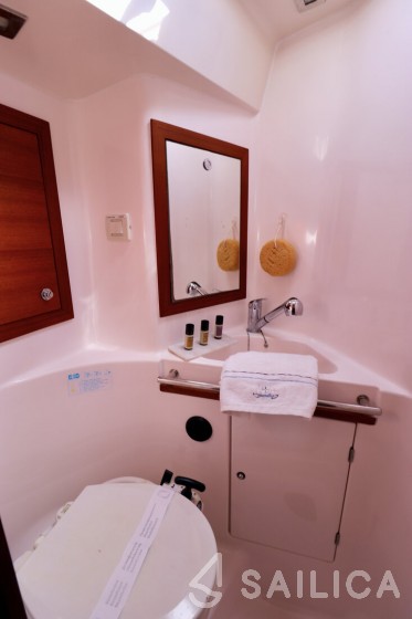 Salona 38 - Yacht Charter Sailica
