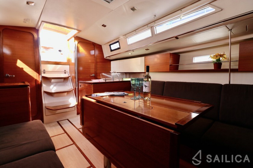 Salona 38 - Yacht Charter Sailica